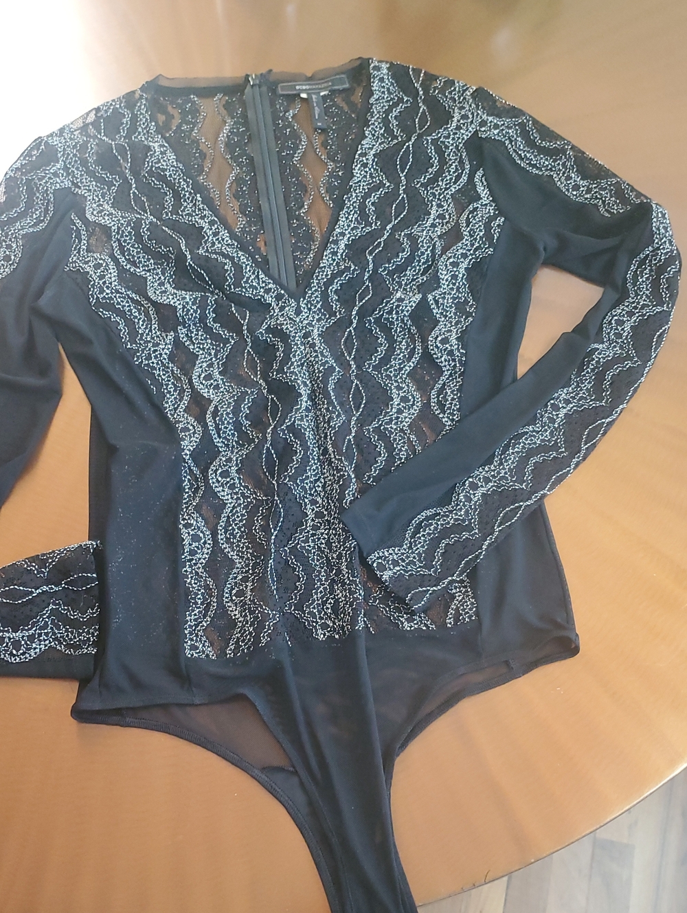 BCBGMAXAZRIA Black And Wtite Lace-Accent Long Sleeve Bodysuit Very Pretty